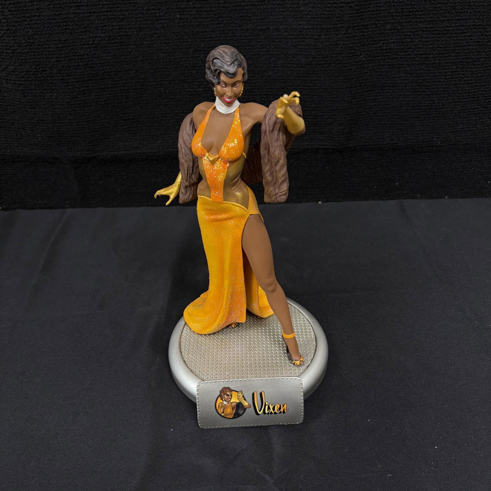DC Collectibles Bombshells Vixen #/5000 (1 of 4)