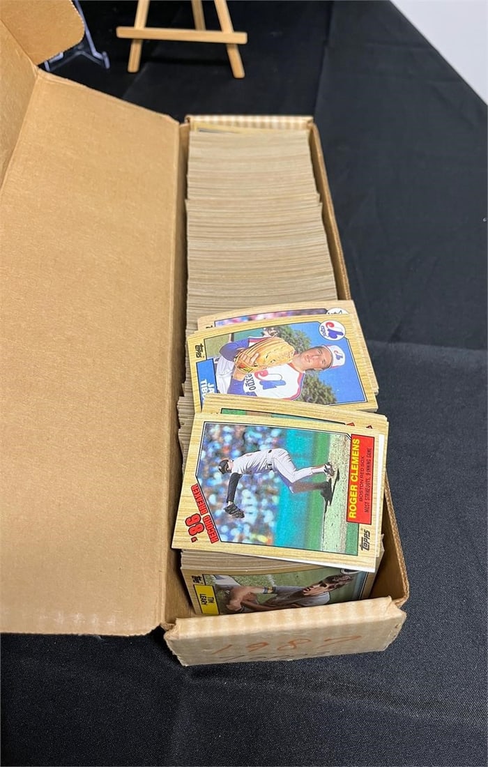 87 Topps Baseball Card 800 ct. box (1 of 2)