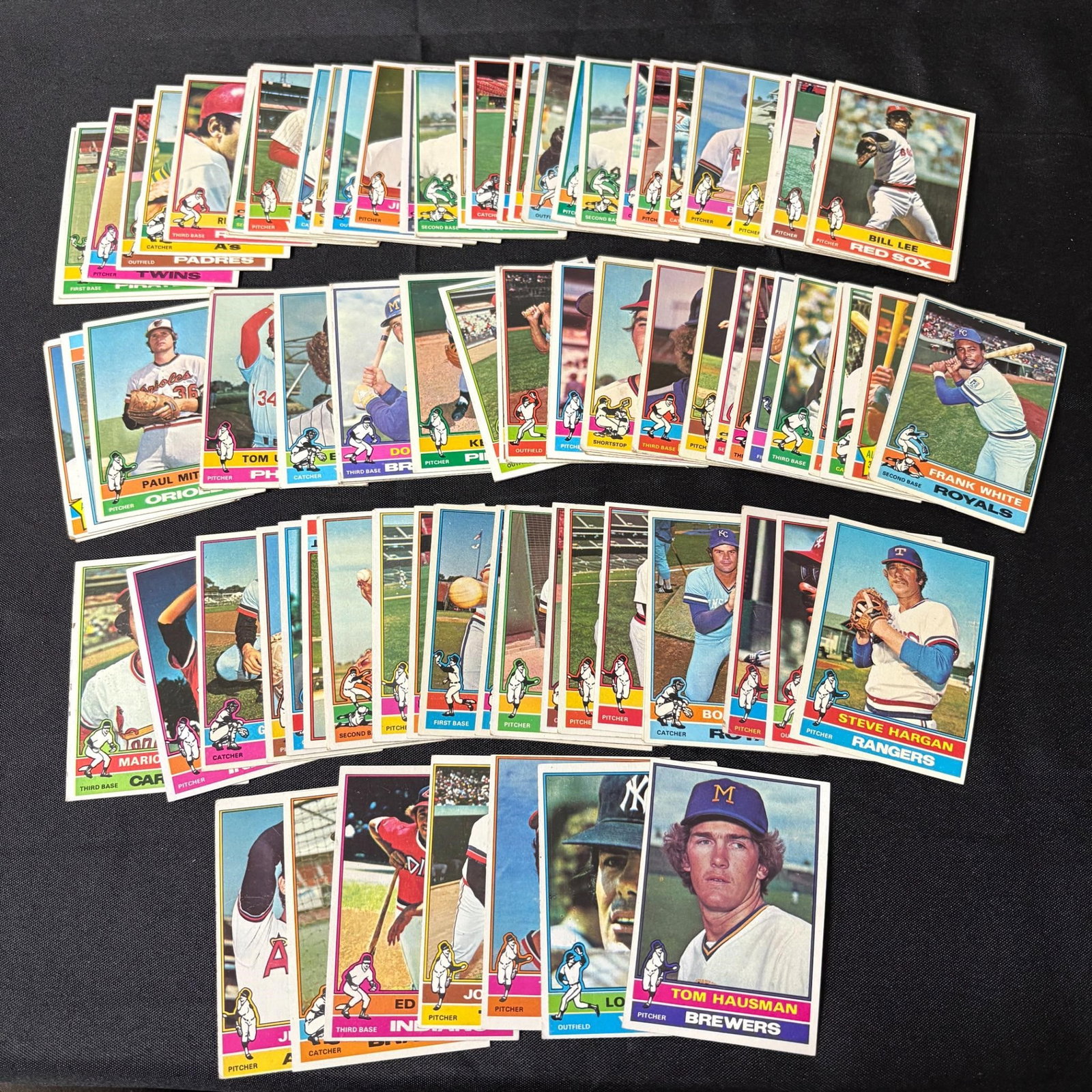 1976 Topps Baseball Card Lot Aprx. 100 cards (1 of 2)