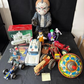 Very Nice Vintage Toys & Collectibles Lot