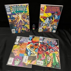 Secret Defenders Comic Lot w/Newsstand Editions