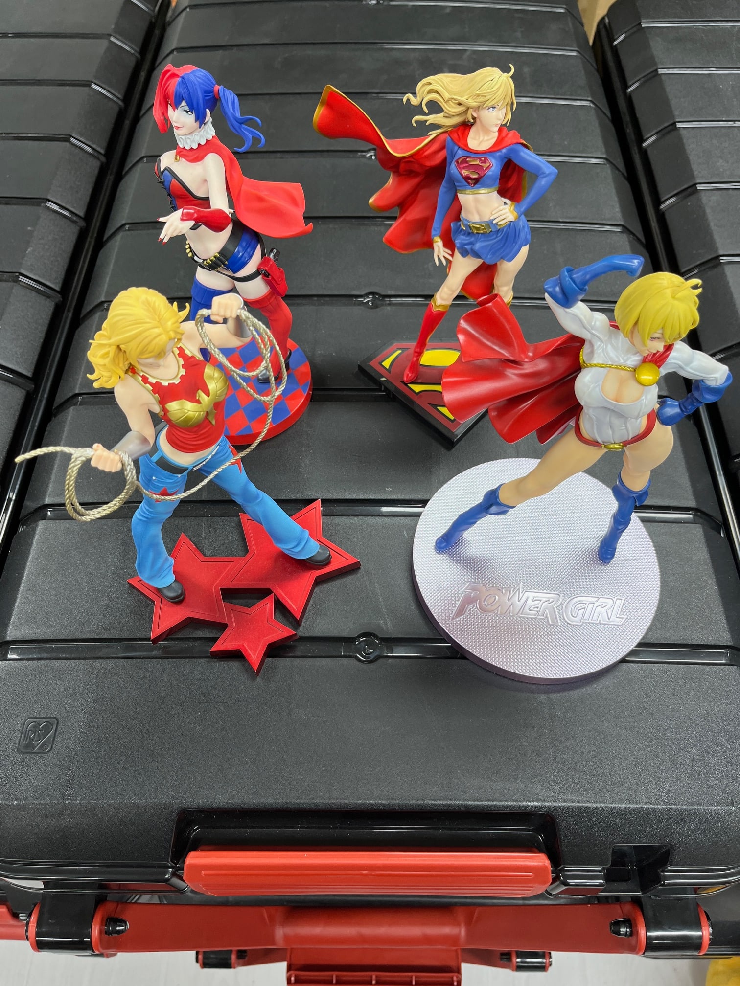 DC Kotobukia Bishoujo Japanese Female Figure Statues (1 of 7)