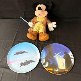 Star Wars Mickey and Star Wars Plates