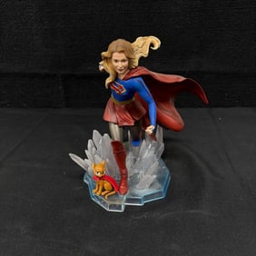 Supergirl DC Comics Statue