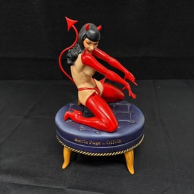 Bettie Page by Olivia Statue #259/2500