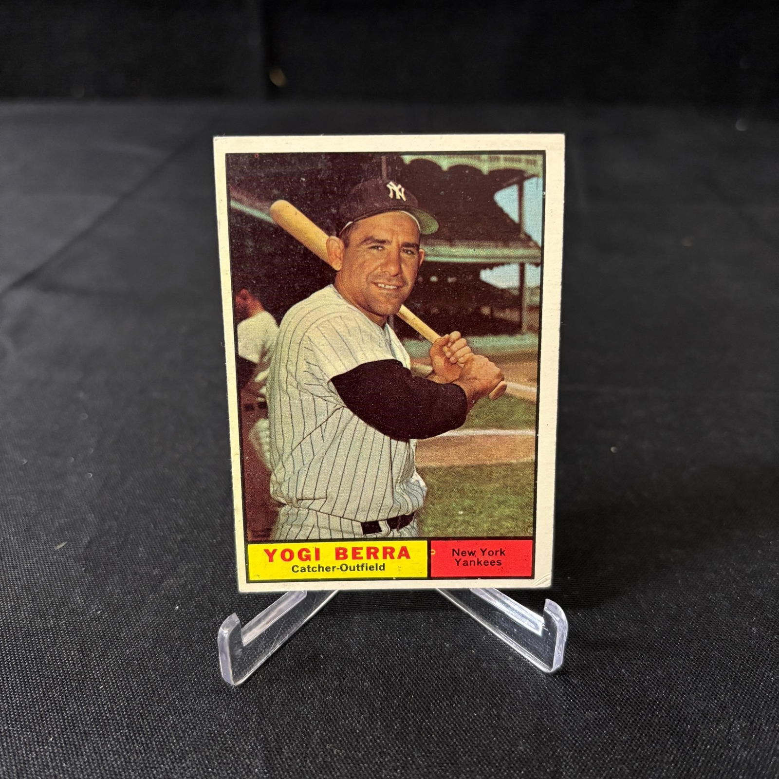 Yogi Berra 1961 Topps Baseball Card #425 (1 of 2)