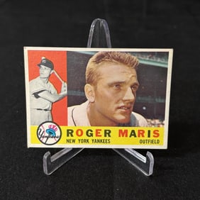Roger Maris 1960 Topps Baseball Card #377