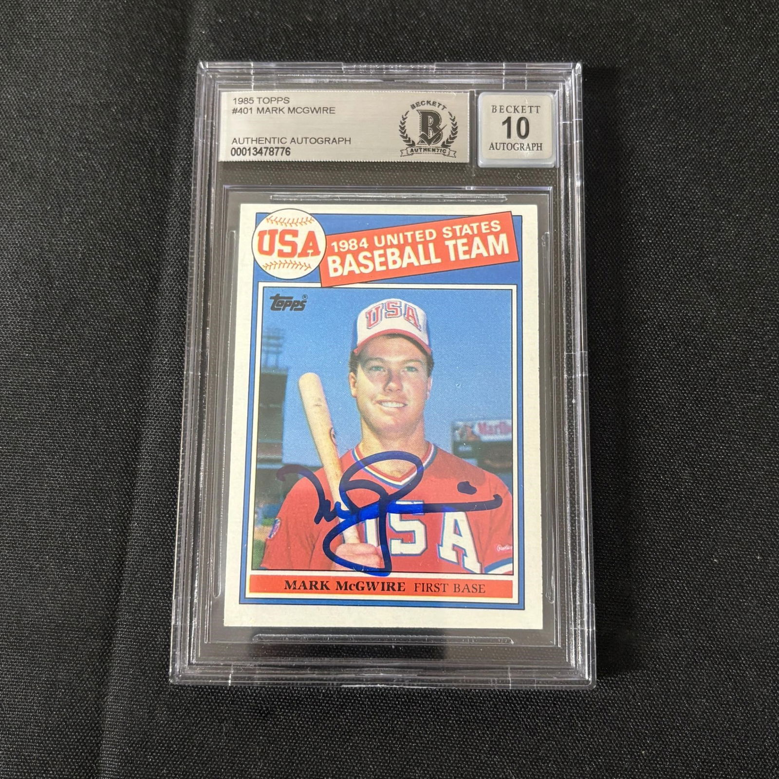 Mark McGwire Beckett 10 Auto Card (1 of 2)