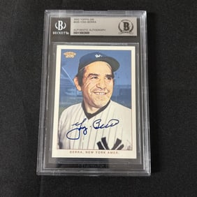 Yogi Berra Auto Baseball Card Beckett Authentic