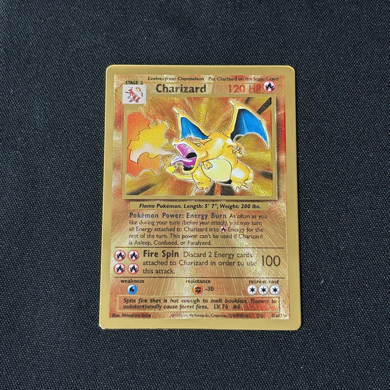 Charizard Gold Ultra Premium Col Metal Card (1 of 2)