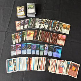Large lot of Magic the Gathering Cards. Vintage +
