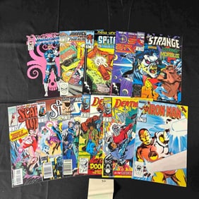 Marvel Comic Lot w/Dr. Strange Comics