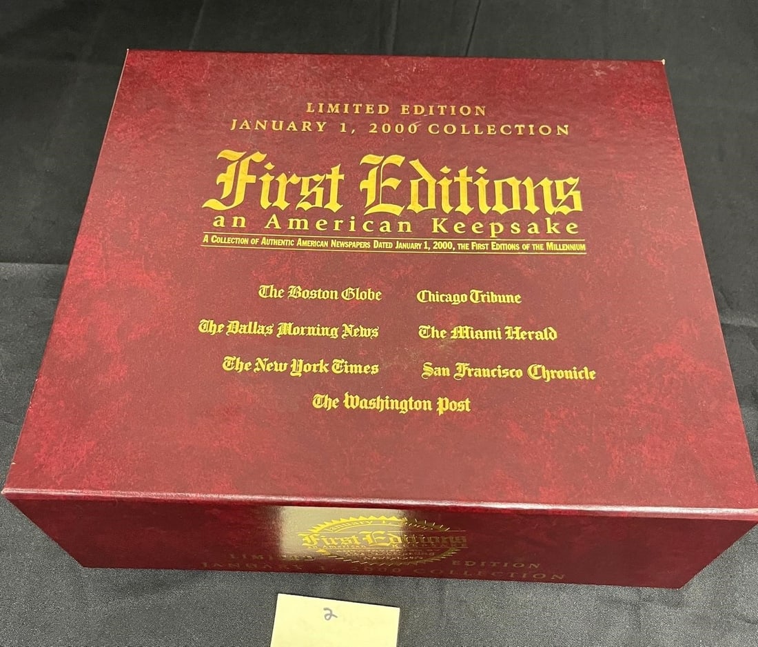 American keepsake January 1, 2000 LE Newspapers: limited edition American keepsake January 1, 2001st edition newspapers box set included are original newspapers from top. American cities commemorating the turn of the century .All items are sold as i