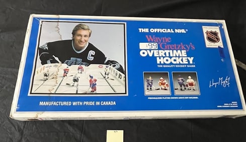 1992 Wayne Gretzky Overtime Table Top Hockey Game