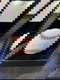 Autographed Tom 'Flash' Gordon baseball