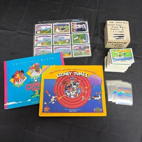 Large lot of Looney Tunes Baseball Cards