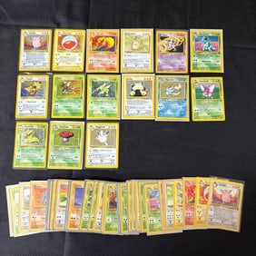 Near Complete Vintage Jungle Set Pokemon Cards