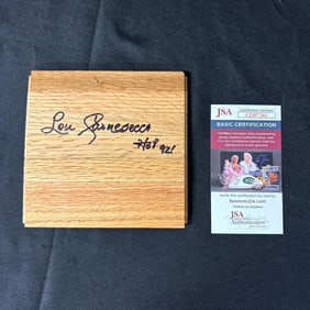 Lou Carnesecca Signed Floorboard JSA COA St. Johns