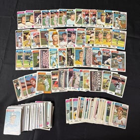 1974 Topps Baseball Card Lot