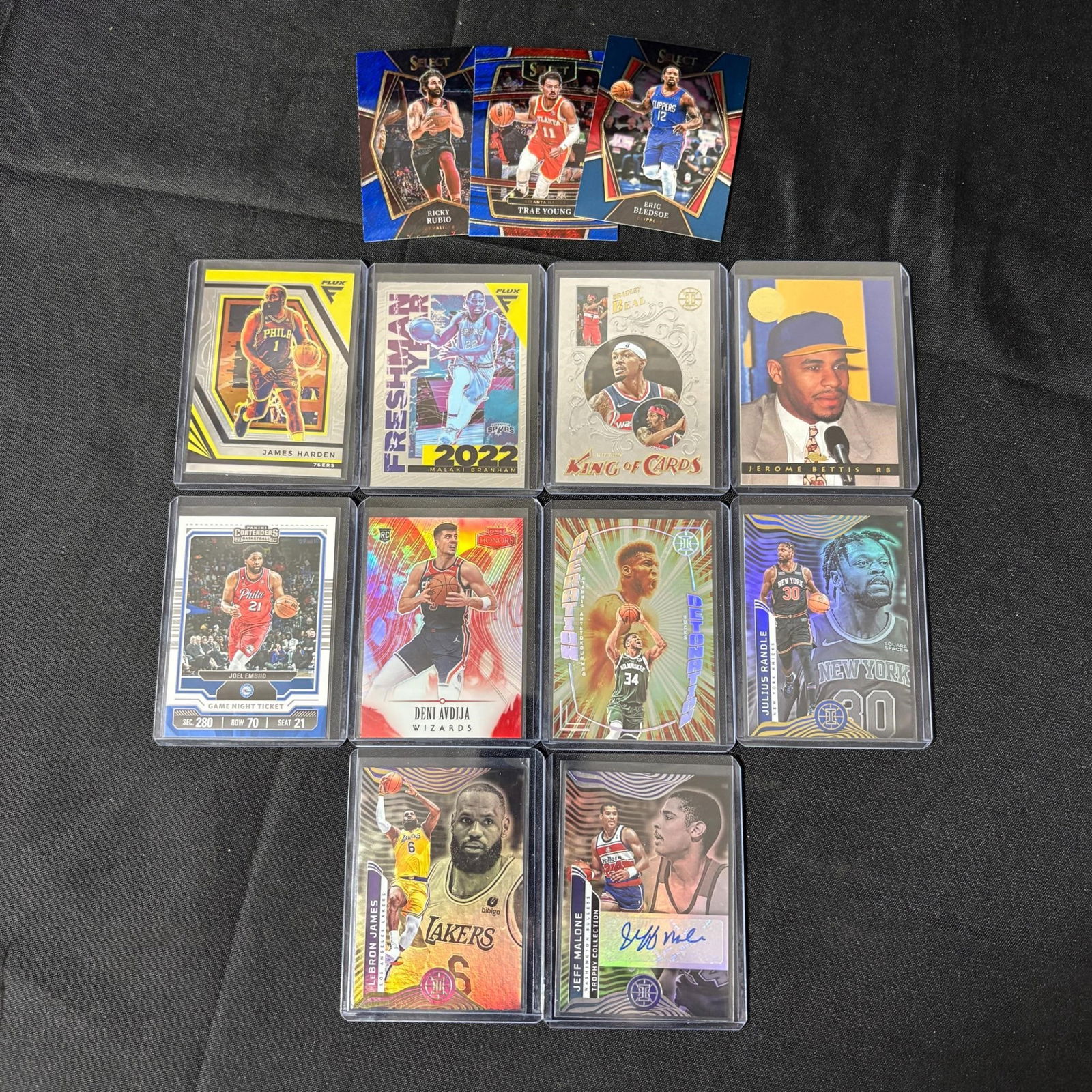 Modern Baskebtall Cards, Lebron James, Malone Auto (1 of 3)