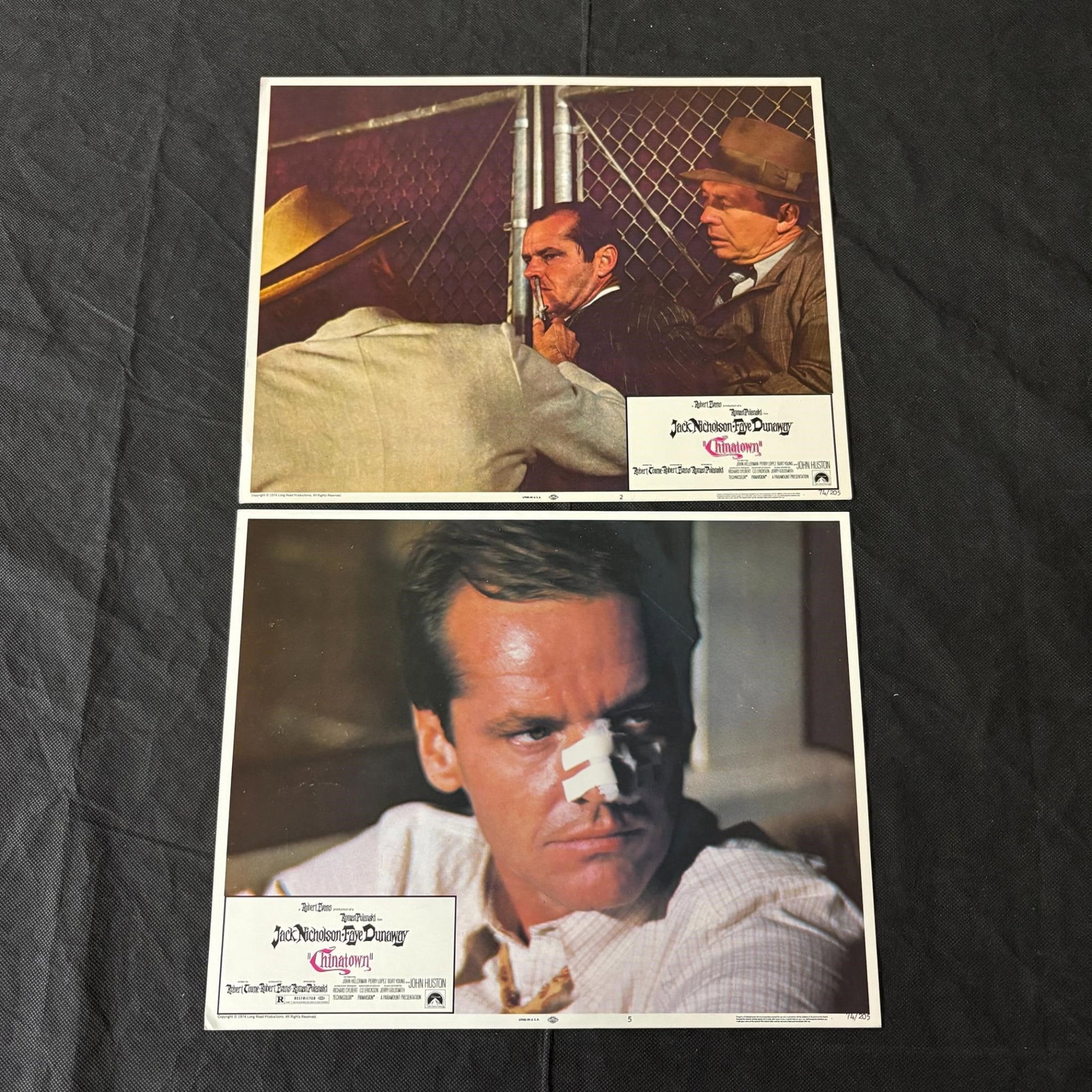 Chinatown Original 1974 Lobby Cards: Original 1974 Movie Lobby Cards for Chinatown Starring Jack Nicholson. All items are sold as is. Please look at pictures carefully to determine what you believe are the condition of each lot. By choos