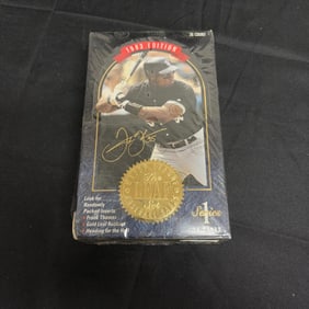 Sealed 1993 Leaf Series 1 Baseball Card Box