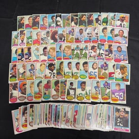 Large lot of 1970s Topps Football Cards