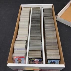 1000s of Baseball Cards. Fleer, Donruss