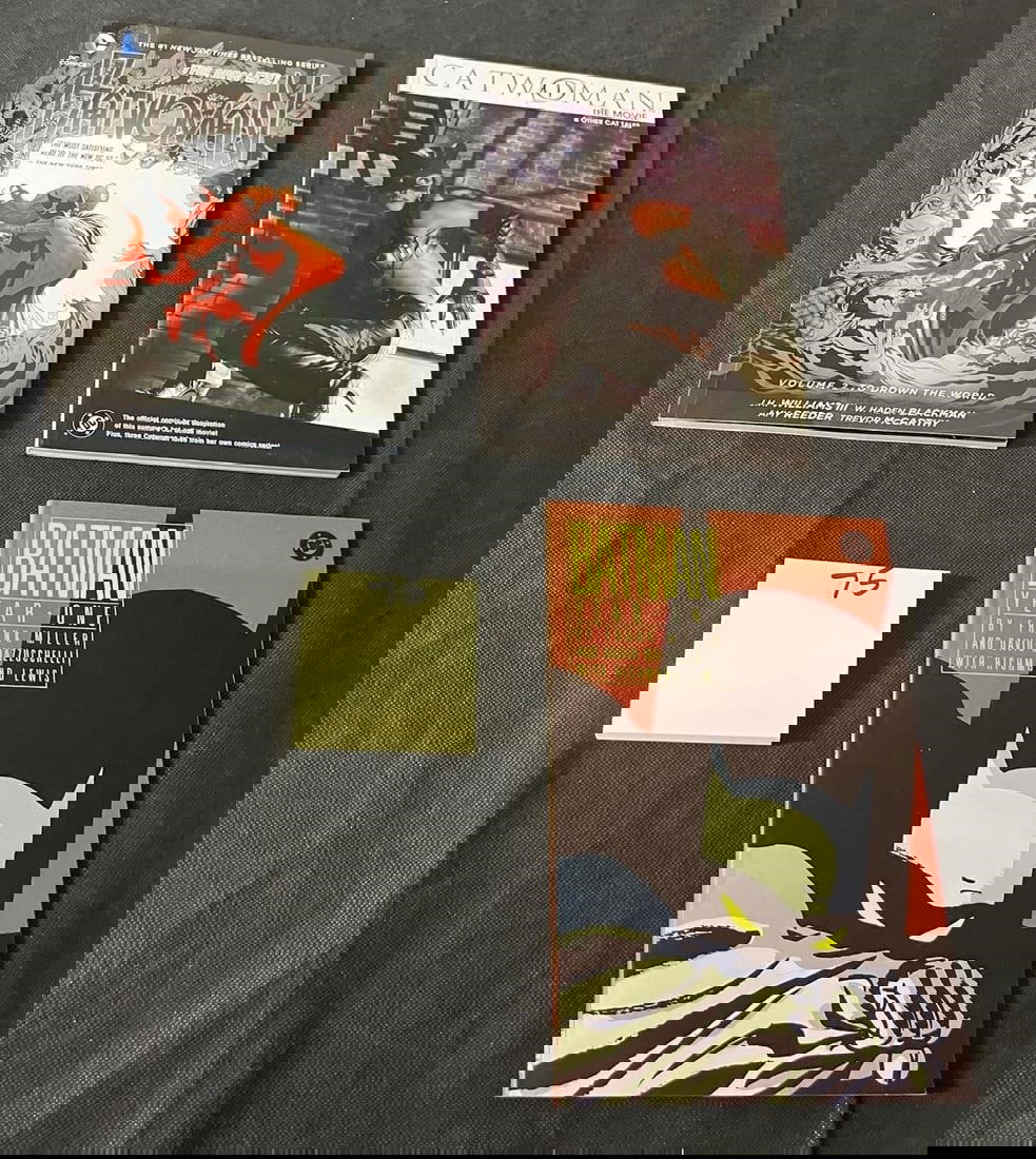 Batman, Catwoman, Batwoman Prestige Format Omnibus (1 of 1)