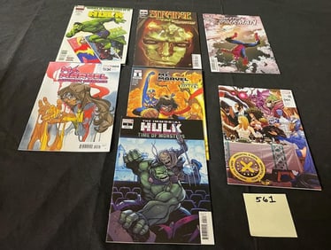 Modern Marvel Comic Books w/ Strange, Hulk +