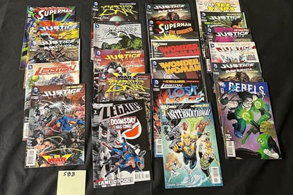 Justice League + Modern Age DC Comic Book Lot