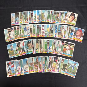 Large lot of 1976 Topps Baseball Cards
