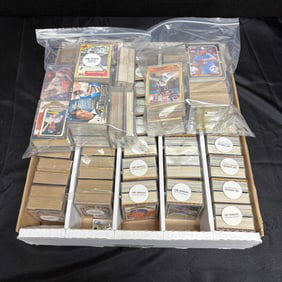 1000s of 1980s and 1990s baseball cards