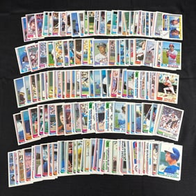 Large lot of 1982 Topps Baseball Cards