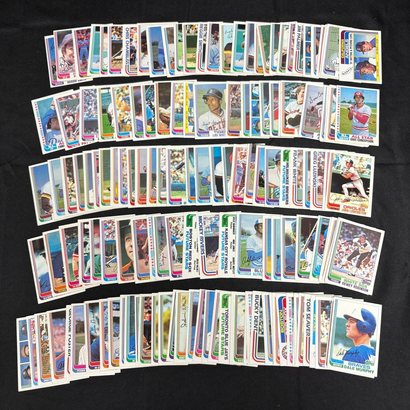 Large lot of 1982 Topps Baseball Cards (1 of 2)