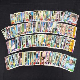 Large lot of 1981 Topps Baseball Cards, Stieb