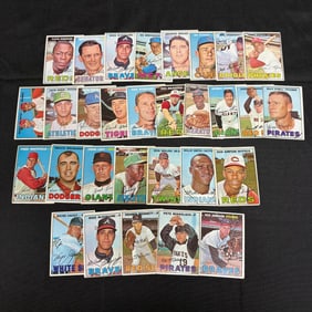 Lot of 1967 Topps Baseball Cards