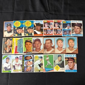 1960s Topps Baseball Card Lot