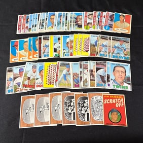 Lot of 960s Topps Baseball Cards
