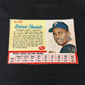 1962 Post Roberto Clemente Baseball Card