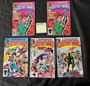 Marvel Super-Heroes Secret Wars Lot w/#1 Issue