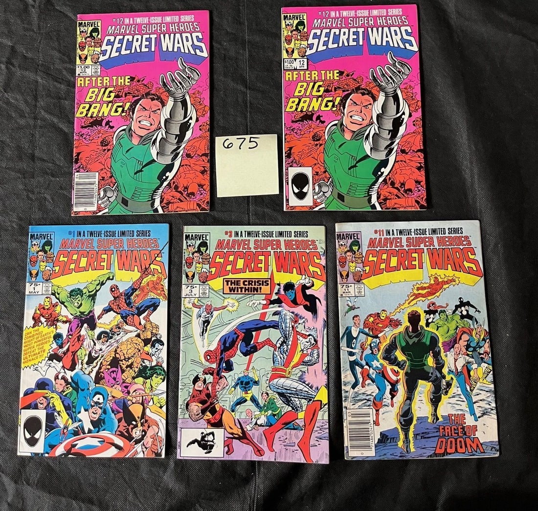Marvel Super-Heroes Secret Wars Lot w/#1 Issue (1 of 2)