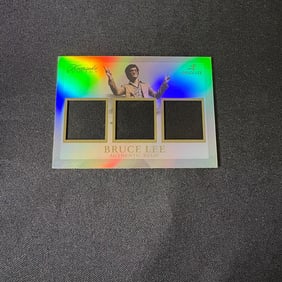 Bruce Lee Keepsake Triple Relic Card
