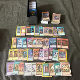 Large lot of Modern Yu-Gi-Oh Cards, Foils