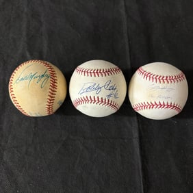 Braves Baseball Players Signed Baseballs