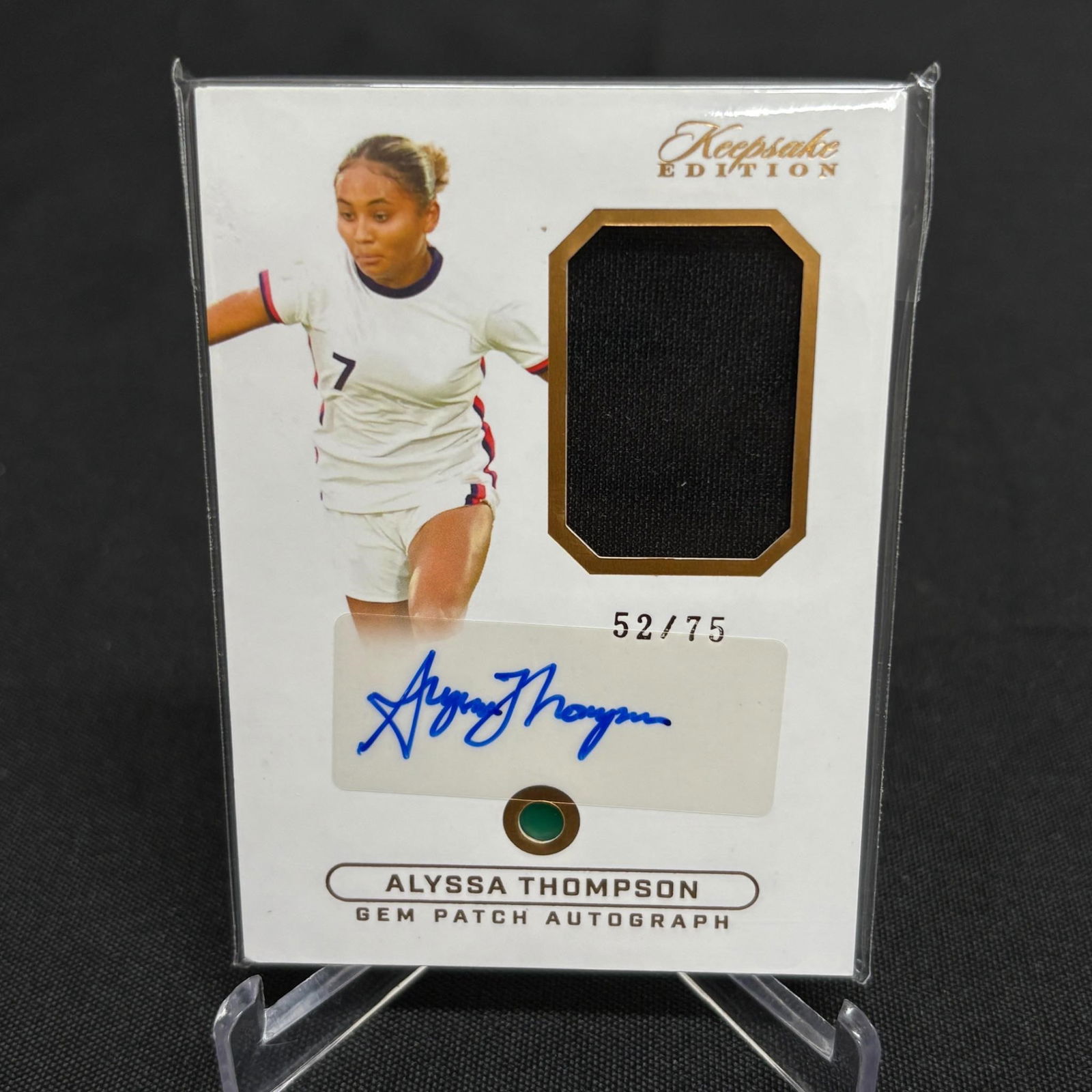 Alyssa Thompson G/U Patch Auto Basketball Card #75 (1 of 2)