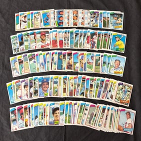 Large lot of 1980 Topps Baseball Cards