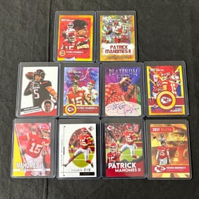 Patrick Mahomes Cards w/ Kelce Facsimile Sig