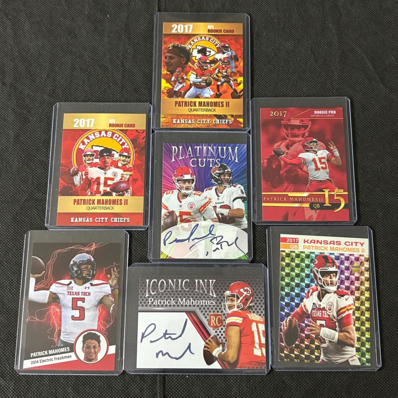 Patrick Mahomes Cards w/ Facsimile sig (1 of 2)