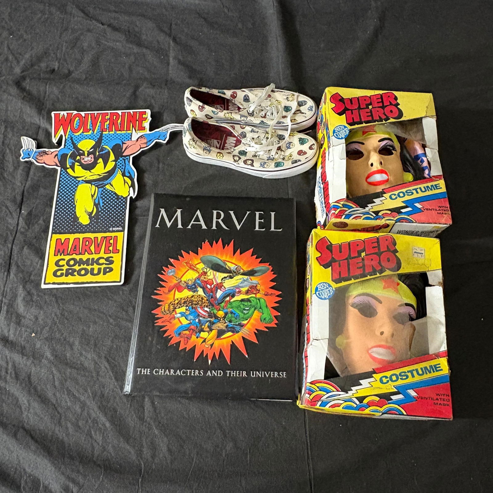 Marvel and DC Collectibles, Vintage Wonder Woman: Includes Marvel the Characters and their Universe Book, as well as Vintage Wonder Woman Ben copper Masks in Original Boxes. All items are sold as is. Please look at pictures carefully to determine wha